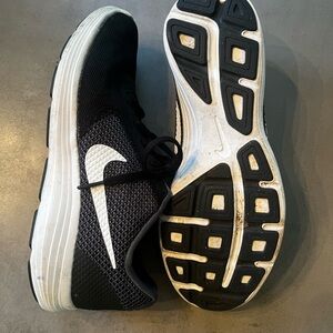 Nike Black and White Running Shoes